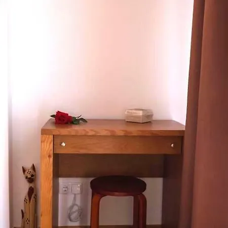 Estefania 아파트 *